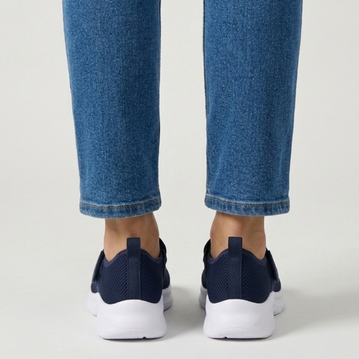Alexandra - Sandalo comodo donna con strappo